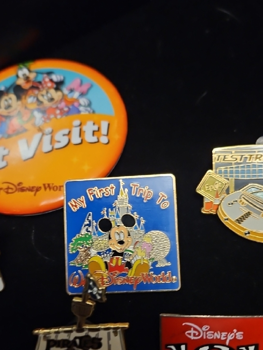 Disney Enamel Pin Lot - Picture 6 of 10